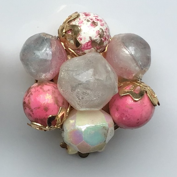 Vintage Mixed Bead Button Clip Earrings Pearl Pink Pastel with Gold Accents - Picture 2 of 12